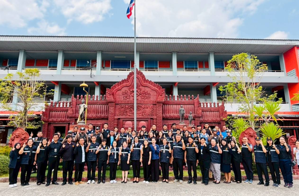 โครงการเสริมสร้างความเข้มแข็งและพัฒนาศักยภาพ พนักงานเจ้าหน้าที่ส่งเสริมความประพฤตินักเรียนและนักศึกษา (พสน.)